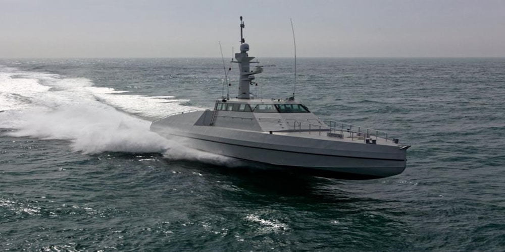 Stocznia Constructions Mécaniques de Normandie (CMN) dostarczyła 2 pierwsze szybkie kutry interwencyjne typu High Speed Interceptor 32 (HSI32) zamówione przez Arabię Saudyjską.
