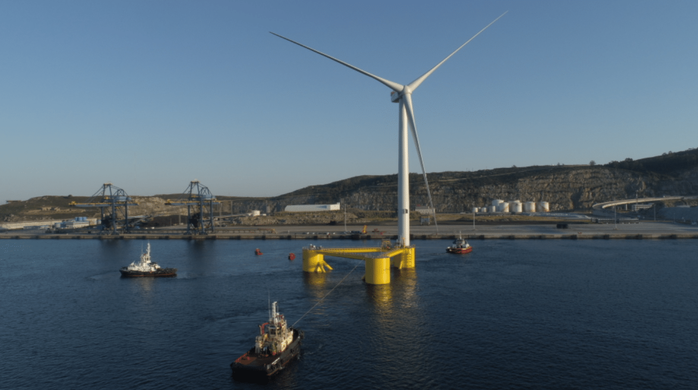 Ostatnia jednostka pierwszej półzanurzalnej pływającej farmy wiatrowej na świecie wyruszyła z portu
