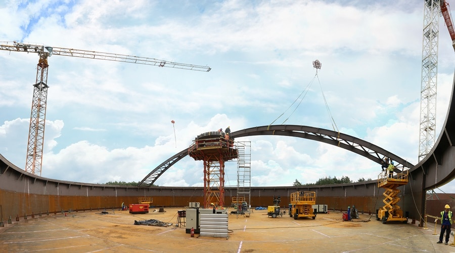 Aldesa instaluje zbiorniki na paliwo w bazie PERN S.A. w Dębogórzu