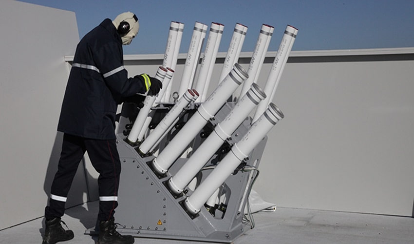 Leonardo i LACROIX podpisują umowę współpracy w sektorze morskich środków przeciwdziałania