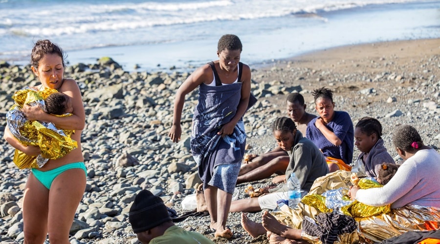 Rząd Hiszpanii prosi o wsparcie w związku z dużą falą uchodźców na Wyspy Kanaryjskie