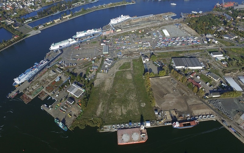 W Świnoujściu wykonawca nowego parkingu dla ciężarówek przejął plac budowy