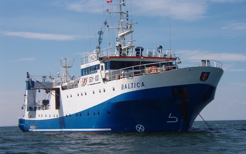 Niskosiarkowy diesel z LOTOSU dla statku badawczego