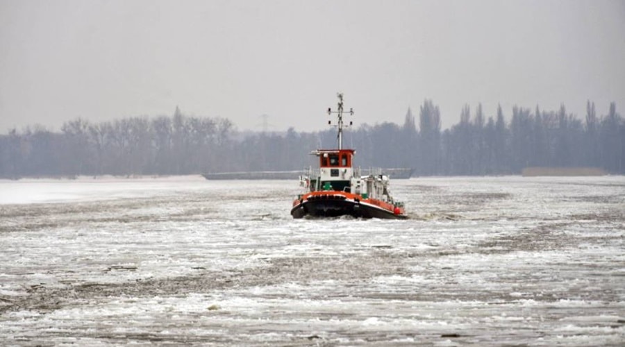 Wisła przekroczyła stan alarmowy w Kępie Polskiej – na Zbiorniku Włocławskim pracuje 8 lodołamaczy