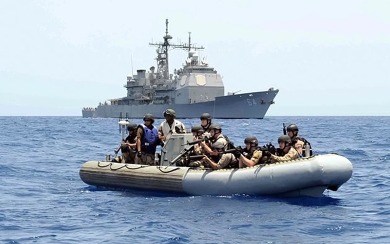 Skala piractwa morskiego coraz mniejsza / Portal Stoczniowy