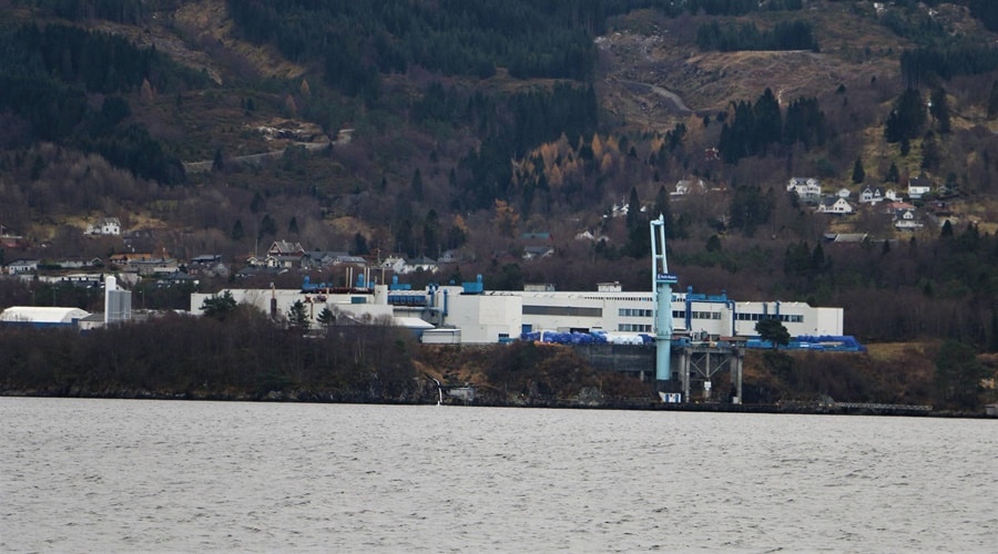 Norweski rząd wstrzymał przejęcie przez Rosjan firmy produkującej silniki okrętowe