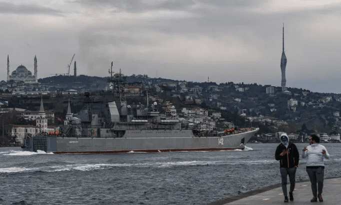 Turcja: Nakaz aresztowania dla 10 admirałów przeciwnych budowie kanału