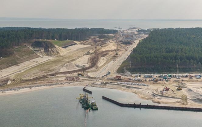 Czechy: Lidove Noviny: Rosji nie udało się powstrzymać przekopu Mierzei Wiślanej