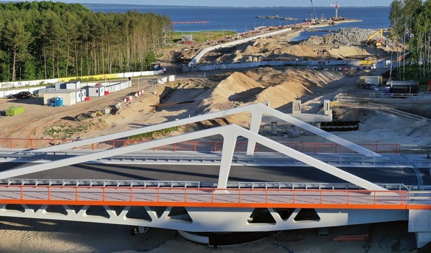 Nowy most nad kanałem żeglugowym przez Mierzeję Wiślaną