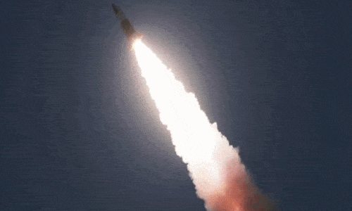 Korea Płn. podała, że we wtorek testowała nowy pocisk hipersoniczny