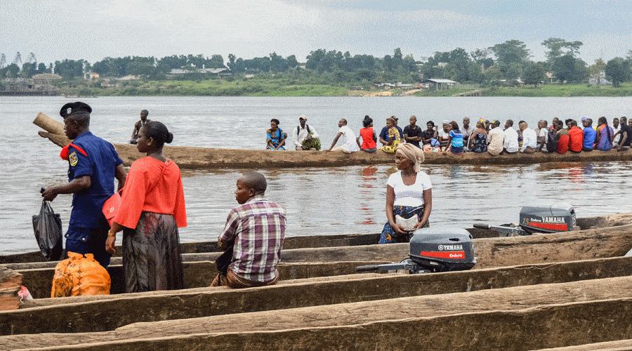 Władze lokalne DRK: 61 ofiar śmiertelnych po zatonięciu barki na rzece Kongo