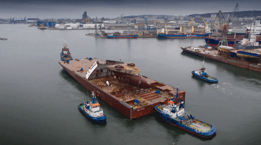 Oddanie kolejnych mega bloków statku pasażerskiego przez Crist / Portal Stoczniowy