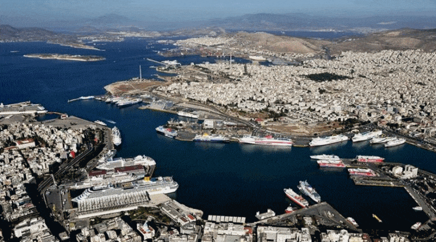 Trwa strajk greckich marynarzy, promy stoją w portach