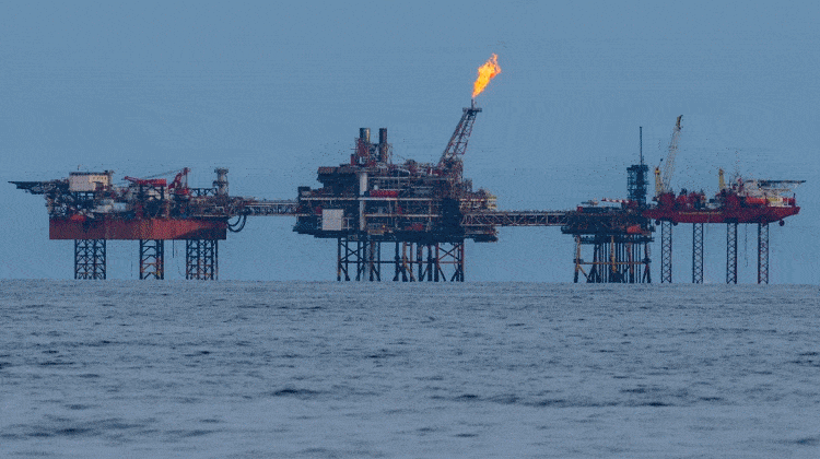 Ropa w USA po blisko 76 USD za baryłkę