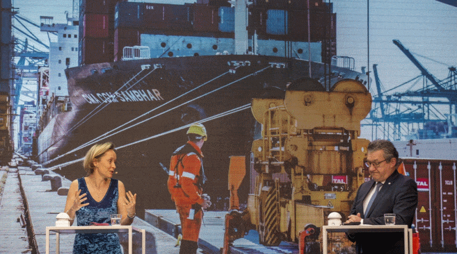 Powstaje największy port kontenerowy w Europie