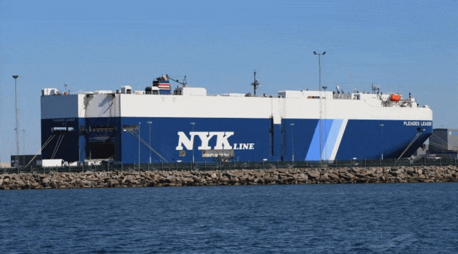 Francja zajęła statek podejrzany o łamanie sankcji wobec Rosji ￼