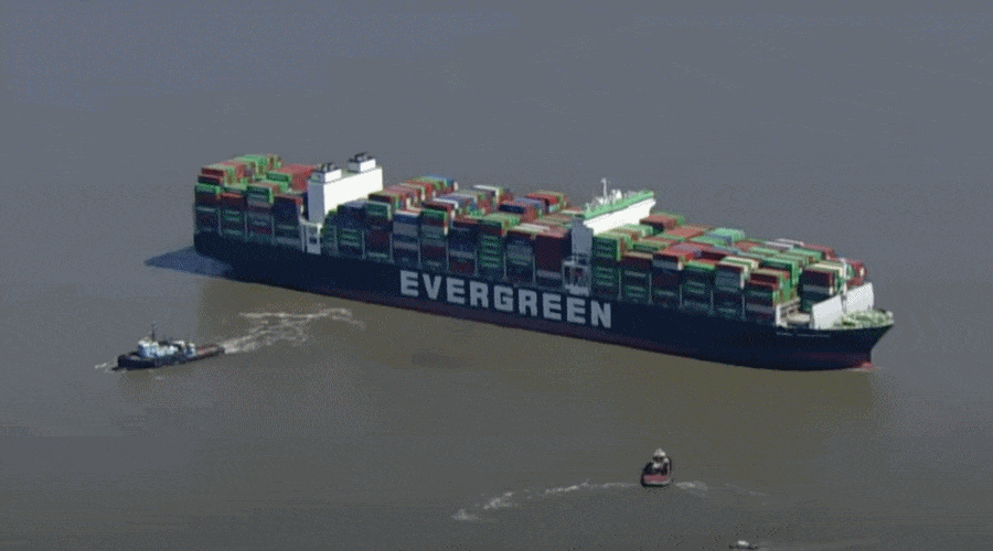 Ever Forward: Nieudana próba ściągnięcia kontenerowca  / Portal Stoczniowy