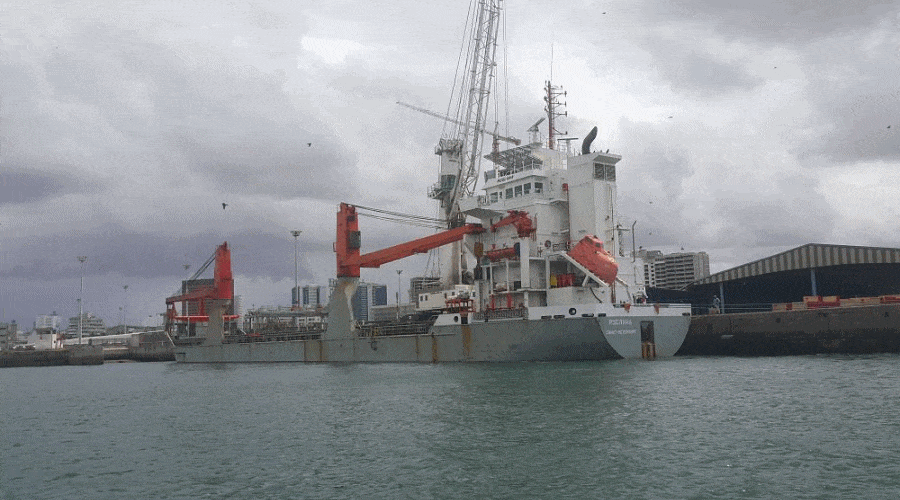 Zełenski: trzeba na całym świecie wprowadzić zakaz lotów dla rosyjskich samolotów ￼