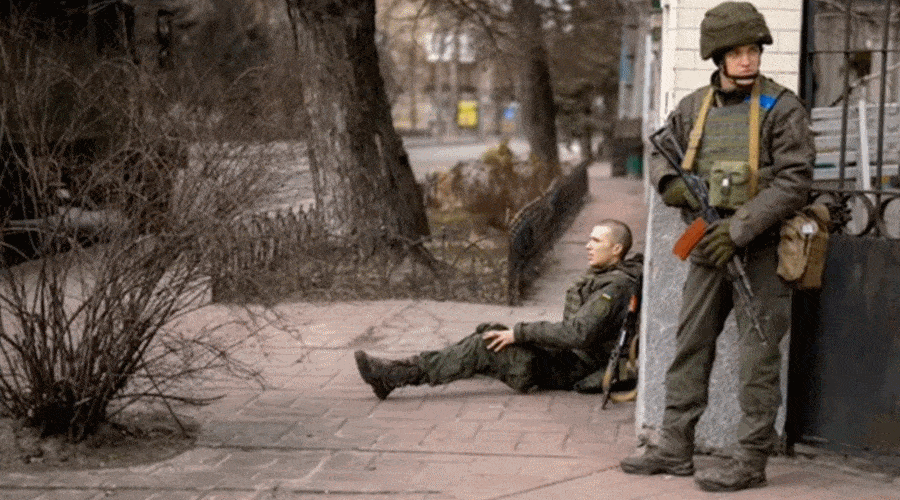 Rosjanie ostrzelali rakietami konwój humanitarny z pomocą dla Mariupola