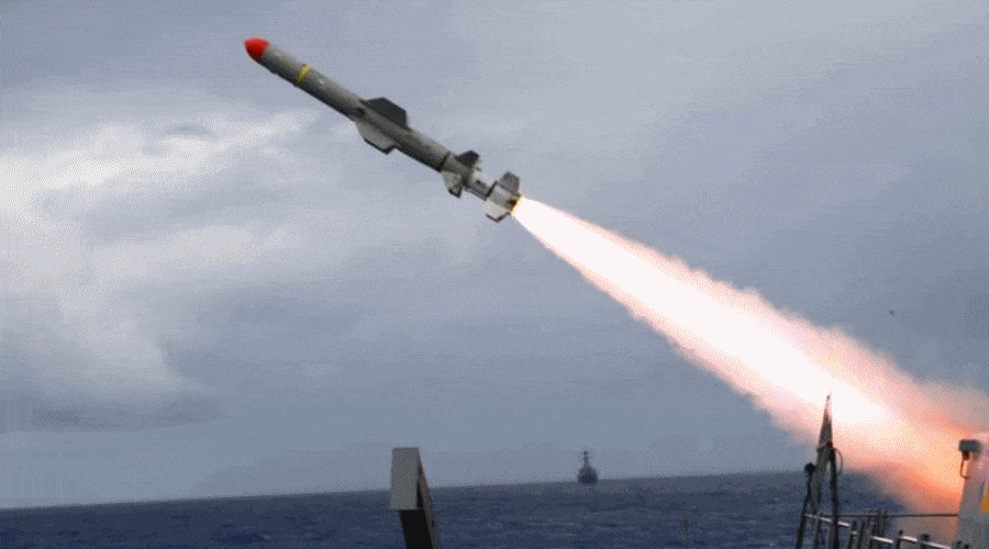 Boris Johnson chce przekazać Ukrainie pociski przeciwokrętowe / Portal Stoczniowy