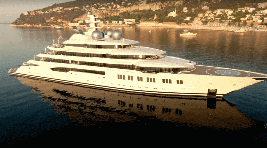 Sprzedaż luksusowego jachtu Amadea / Portal Stoczniowy