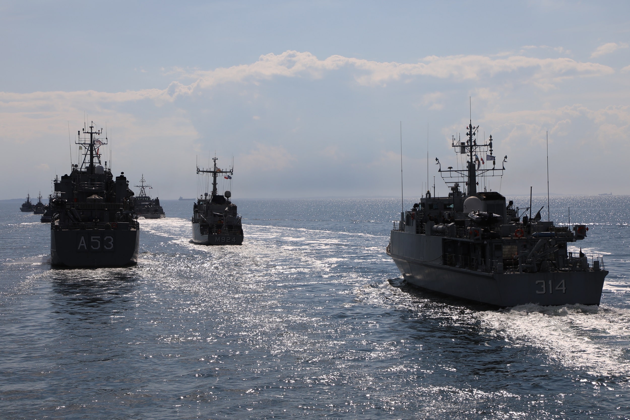 Wspólne manewry okrętów 8.FOW i natowskiej „Tarczy Przeciwminowej”