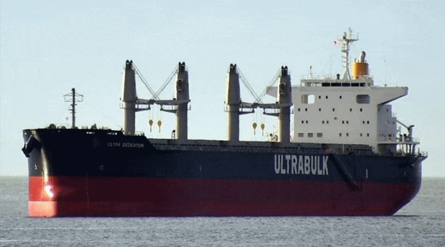 Pierwszy statek z ukraińską rudą wypłynął z portu Świnoujście ￼