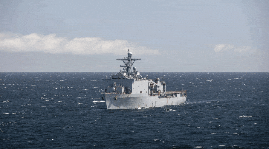 Zamorskie naprawy jednostek grupy desantowej śmigłowcowca Kearsarge ￼