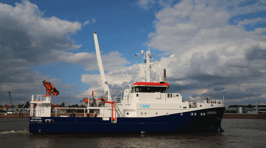 Niemiecki statek badawczy Uthörn wyposażony w łódź ratunkową firmy MARKOS