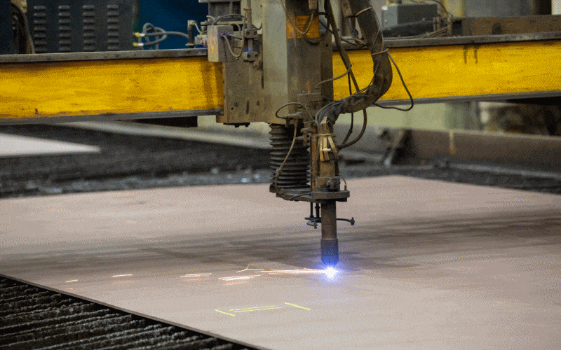 Cięcie blach w stoczni CRIST