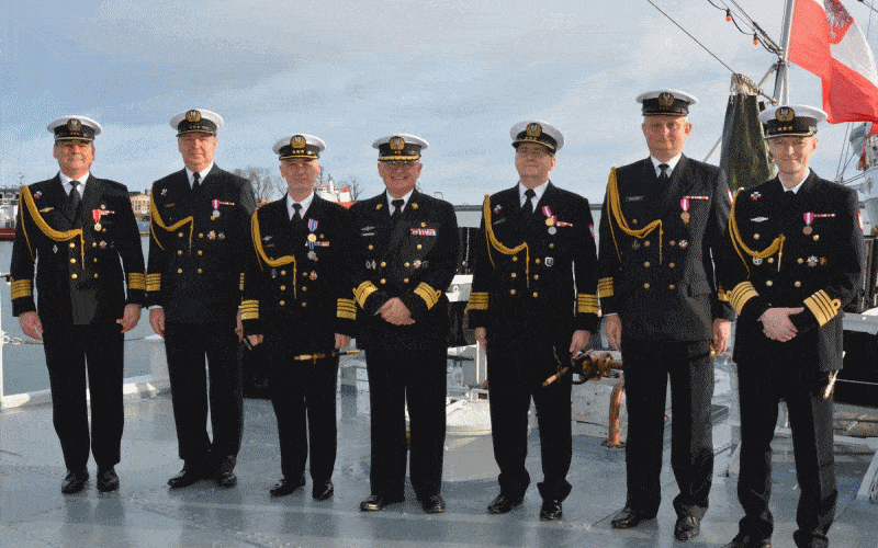 Zmiany kadrowe w COM-DKM / Portal Stoczniowy