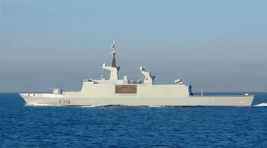 Francuska fregata udaremnia przemyt narkotyków na Oceanie Indyjskim