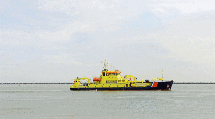 Rosyjski statek złapany na nielegalnym mapowaniu farmy wiatrowej / Portal Stoczniowy