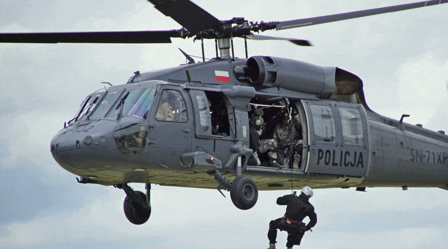 Ćwiczenia w Porcie Wojennym w Gdyni / Portal Stoczniowy