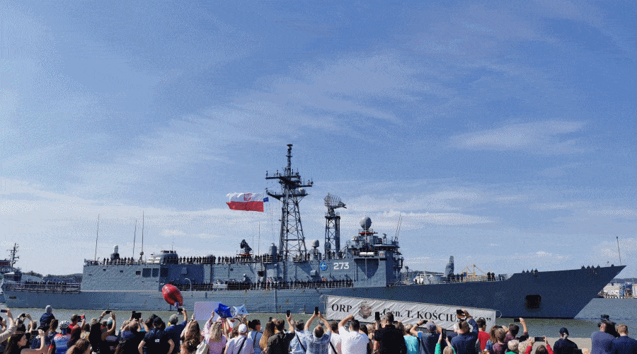 Fregata rakietowa ORP Gen. T. Kościuszko powracająca do Portu Wojennego w Gdyni Portal Stoczniowy