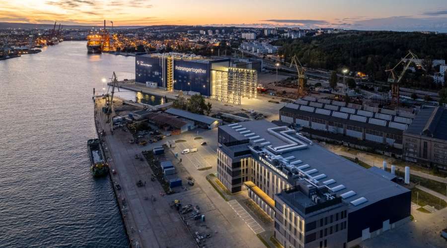 PGZ Stocznia Wojenna z wyróżnieniem za system oświetleniowy / Portal Stoczniowy