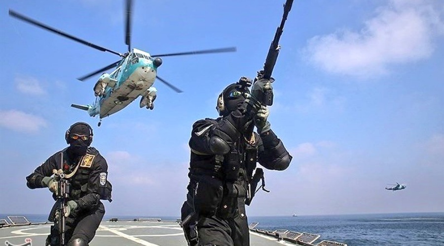 Iran udaremnia przemyt ropy na dwóch tankowcach / Portal Stoczniowy