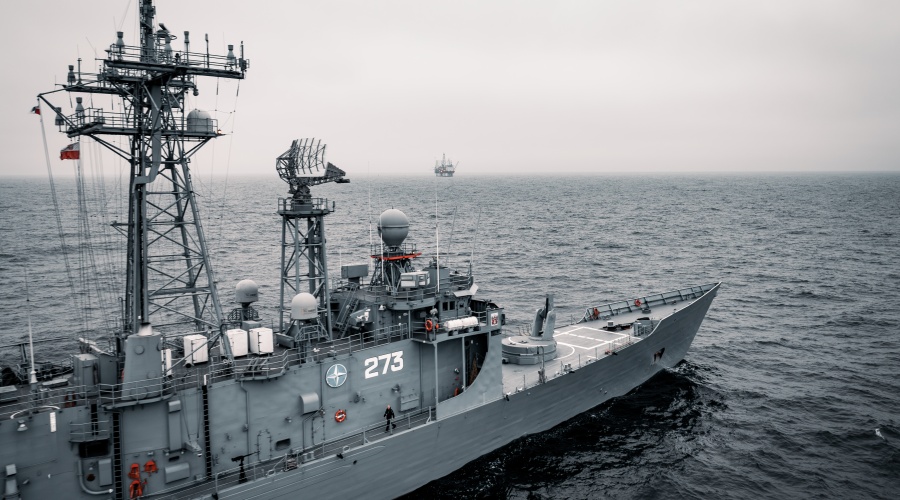 Ochrona infrastruktury krytycznej na Bałtyku: komentarz COM-DKM / Portal Stoczniowy