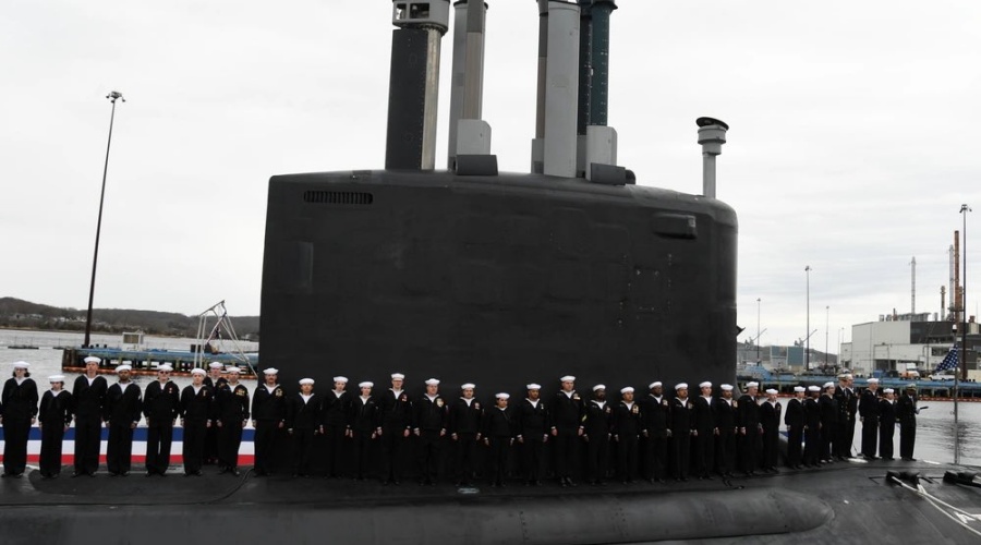 Atomowy USS Iowa dołącza do floty US Navy / Portal Stoczniowy