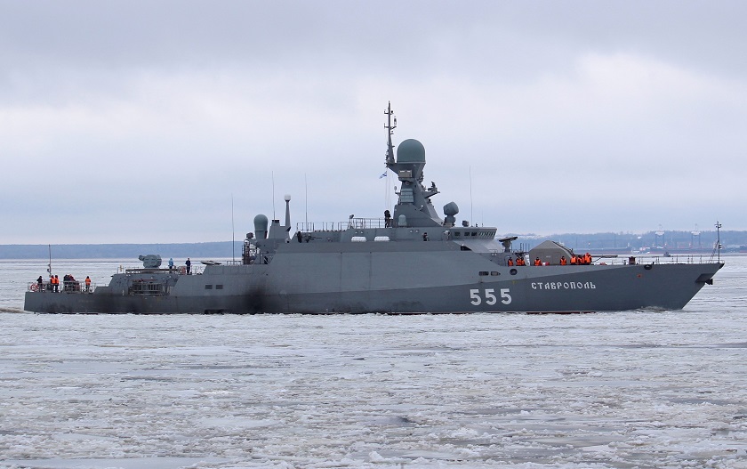 Rosyjski okręt wojenny nielegalnie konfiskuje estońską boję pomiarową / Portal Stoczniowy