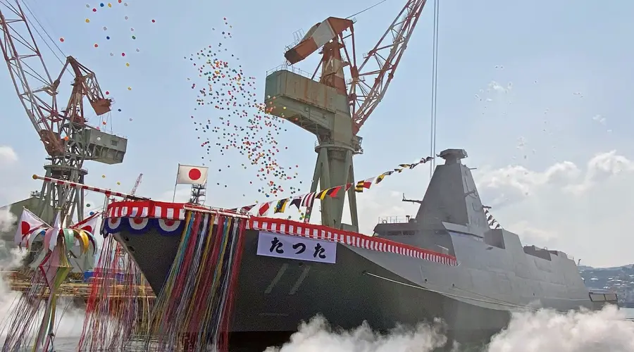 Japonia finalizuje serię Mogami. Zwodowano jedenastą fregatę / Portal Stoczniowy