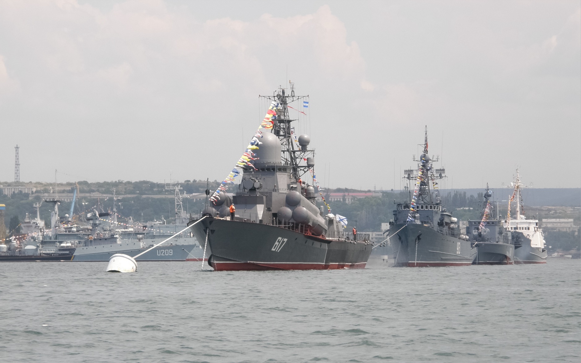 Rosja odwołuje paradę marynarki wojennej w Petersburgu / Portal Stoczniowy